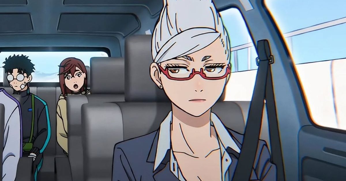 Does Momo Ayase have parents?